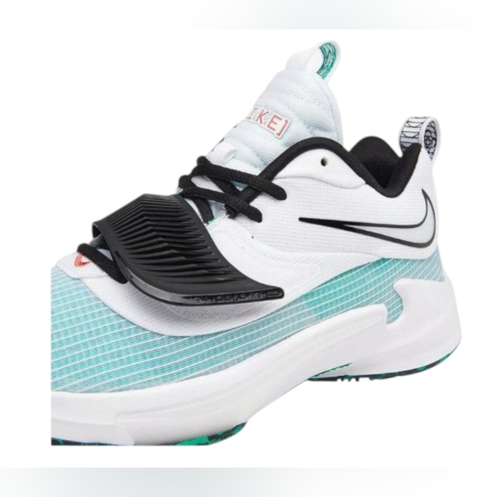 Nike Kids Boy's Freak 3 (Big Kid) White/Black/Clear Emerald/Total Orange 6 Y - Picture 7 of 10